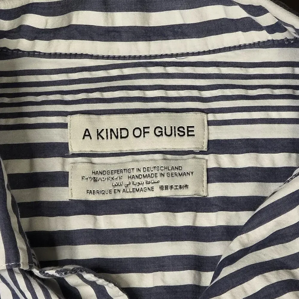 A Kind of Guise Gioia Short Sleeve Shirt in Navy/White Men's Medium Germany *